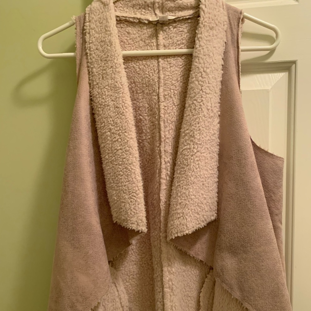 TCEC Sherpa lined suede vest